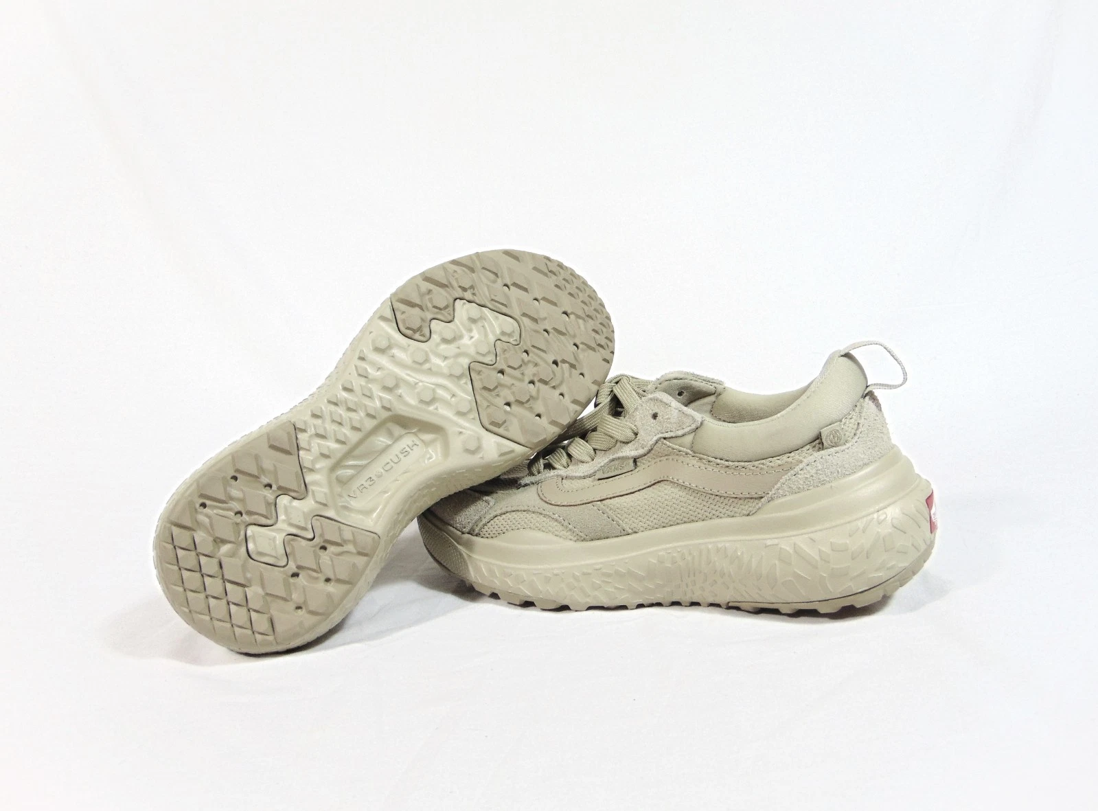 Vans UltraRange NEO VR3 Mono Sage Green Trail Shoes Sz 6 NEW VN000CWESAG RARE
