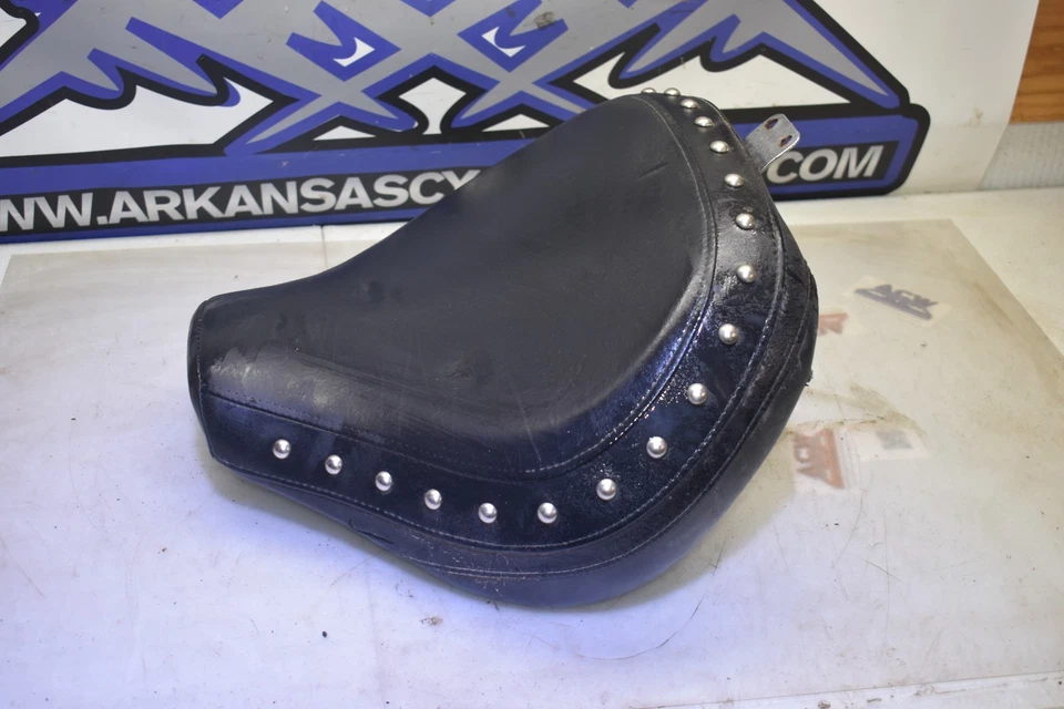 Седло переднего сиденья водителя BC8 2005 Suzuki Boulevard VL800 800 VL C50 05 - Изображение 2 из 4