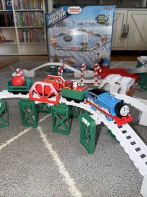 HOLIDAY CARGO SET ! THOMAS TRACKMASTER THOMAS FRIENDS TRAIN COMPLETE ! BOX