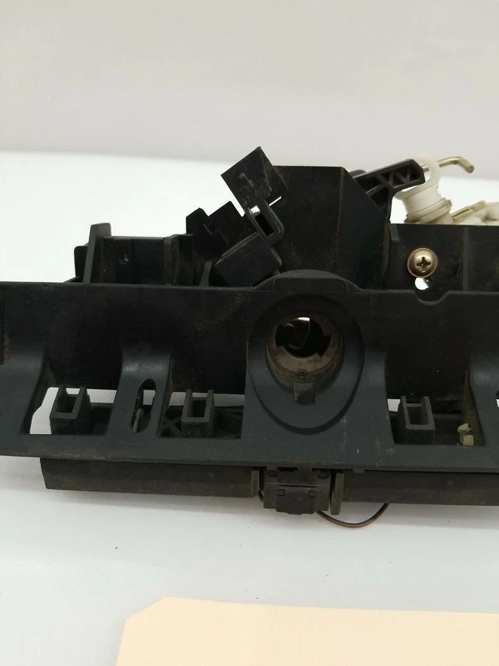 Actuador de bloqueo de maletero Audi A4 S4 Avant Quattro 2005 8P9827565 H/J Foto 3 de 4