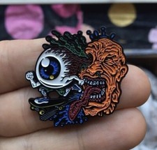 Skater Eyeball Enamel Pin Punk Rock Urban Skate 90s Retro Lapel Pin Bag Hat 80s