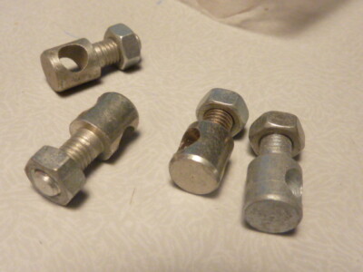 Lot De 4 Serre-tringles Vintage Pour Tringle De 5mm - Ancien Stock - Pour Pièces
