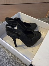 Love Label High Herl Shoes Size 4 Umworn With Box