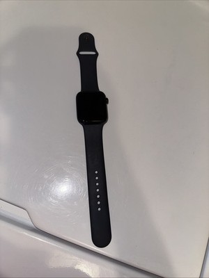 Apple Watch SE (2022) 44mm Midnight Aluminum Case with Sport Band