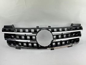 For Mercedes W164 Grill M-Class front Bumper Grille ML320 350 7 Hole 2005 - 2008