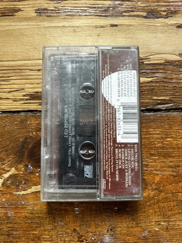 Led Zeppelin II Cassette Tape 1994 Reissue - Picture 2 of 3
