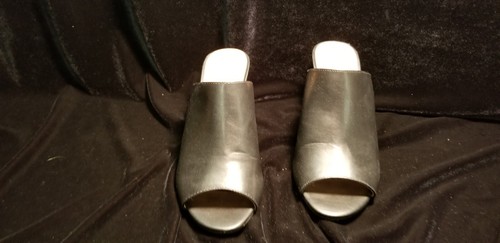 Liz Claiborne Black Open Toe Mules size 7 M Slip On  3" Heel - Picture 3 of 6