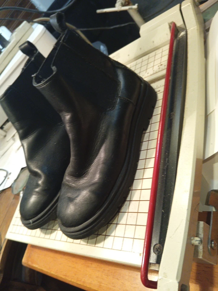 Botas negras para mujer talla 1 Foto 2 de 4