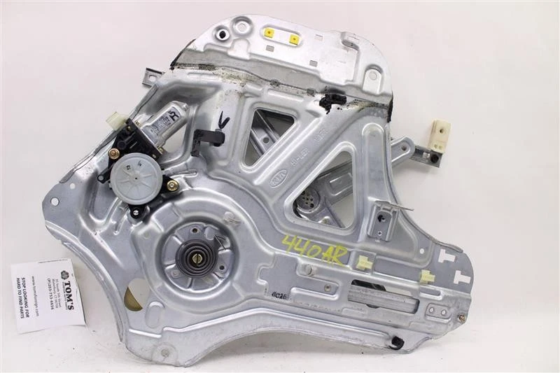 Used Front Right Door Window Regulator Front fits: 2006 Kia Sedona electric Fron Foto 2 de 4