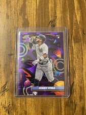 Jorbit Vivas Purple Nebula Refractor #92 2025 Topps Cosmic Chrome #’d /150