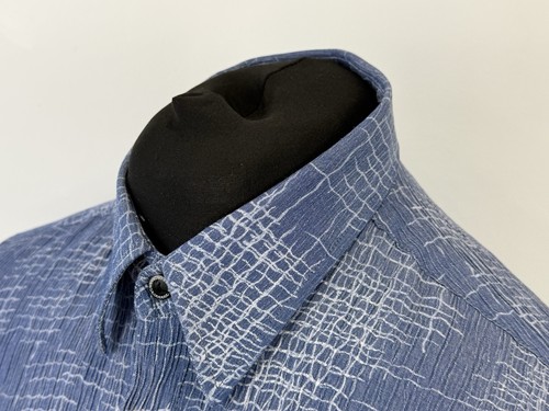 Camisa De Colección Versace Años 90 Azul Blanco CRINKLE Manga Corta Talla Grande L - Imagen 5 de 9