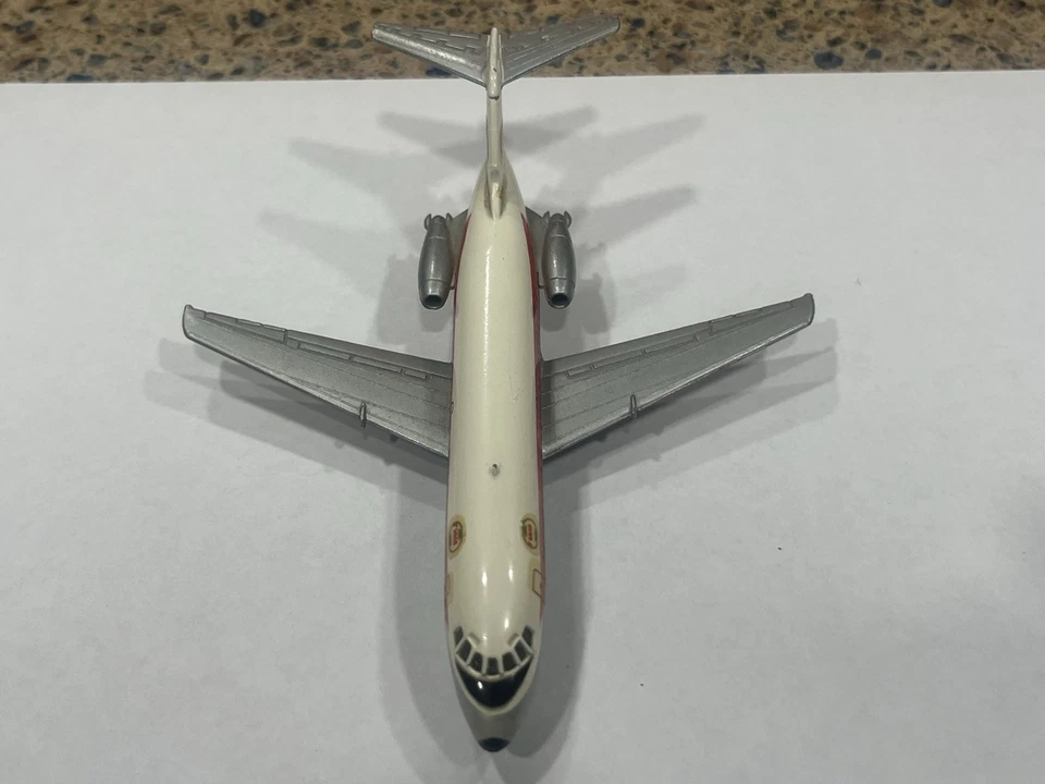 Modelo de metal fundido a presión raro TWA (Trans World Airlines) AeroMini DC-9 (escala 1/239) Foto 2 de 4