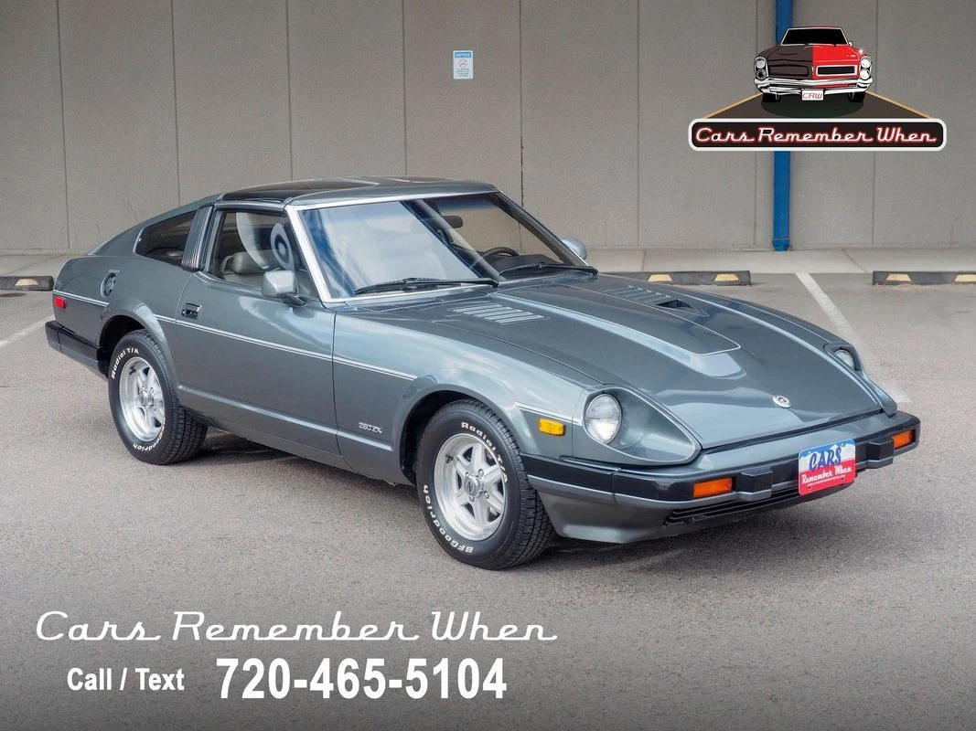 さな 1983 Nissan 280ZX Base with 17x9 JNC Jnc010 and Nankang 235x40 on