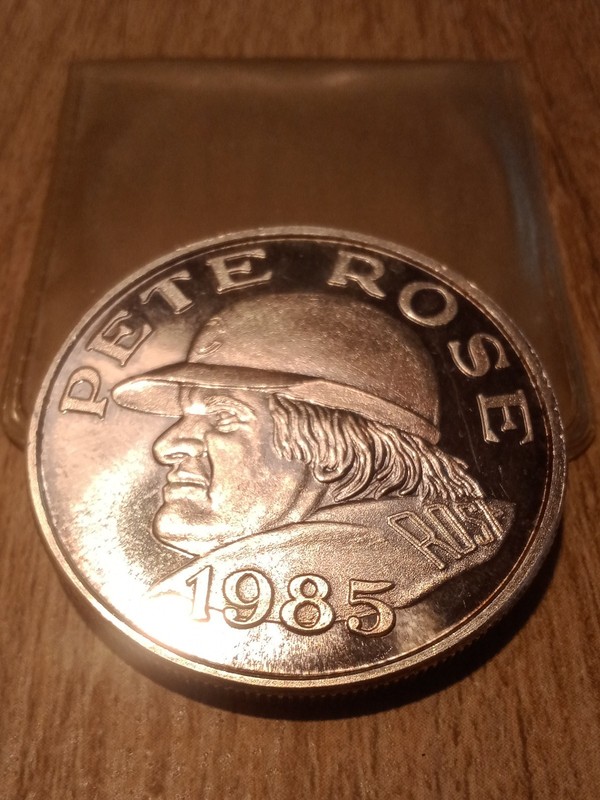 1985 Pete Rose Commemorative 1oz Silver Coin With Light Beautiful Toning