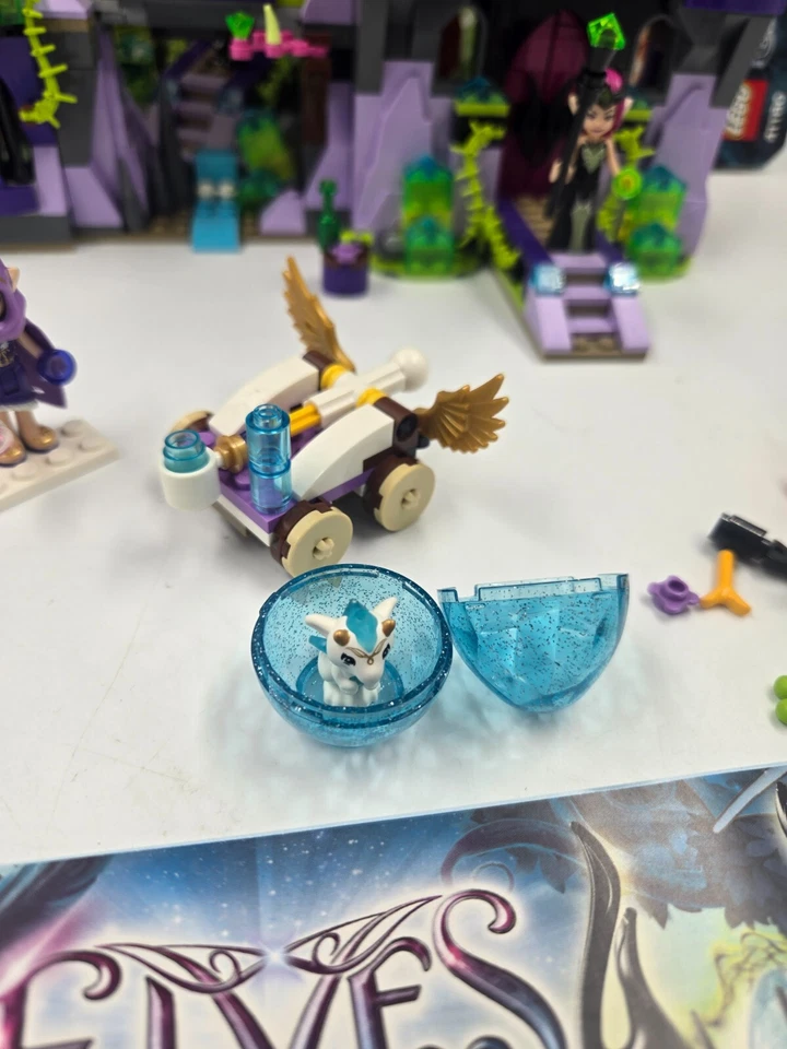 LEGO Elves: Ragana's Magic Shadow Castle (41180) 100% Complete with Instructions Foto 3 de 4
