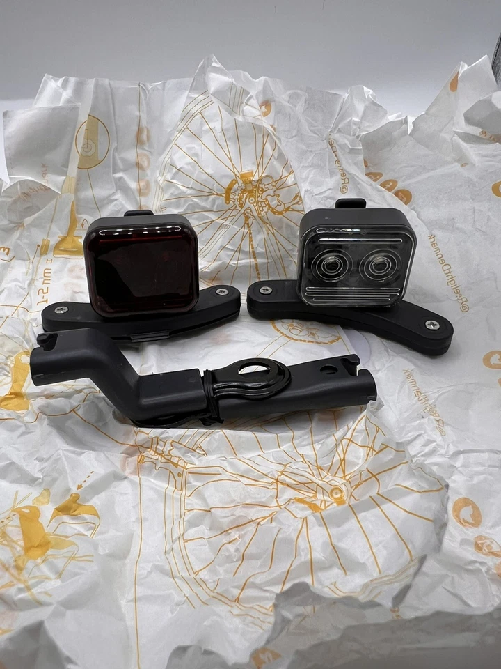 Lanternas traseiras de cabeça de bicicleta B9 novas AMS sem bateria - Imagem 3 de 4