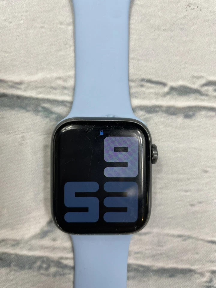 Apple Watch Series 4 44 毫米蓝色表带(无锁版)GPS/防水 50 米 — 第 3/4 张图片