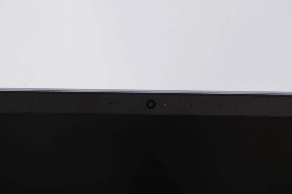 Lenovo Laptop Core i5 14" V14-IWL Intel 8th Gen 8GB RAM 256GB SSD Damaged Bezel - Image 3 of 4