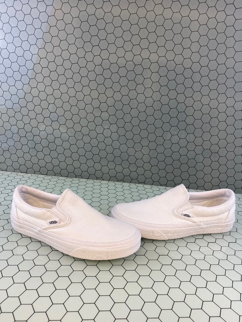 white slip on vans womens size 6