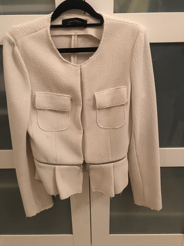 Raro color beige de punto de mujer Zara peplum Chaqueta Pequeña Cierre  Alrededor | eBay