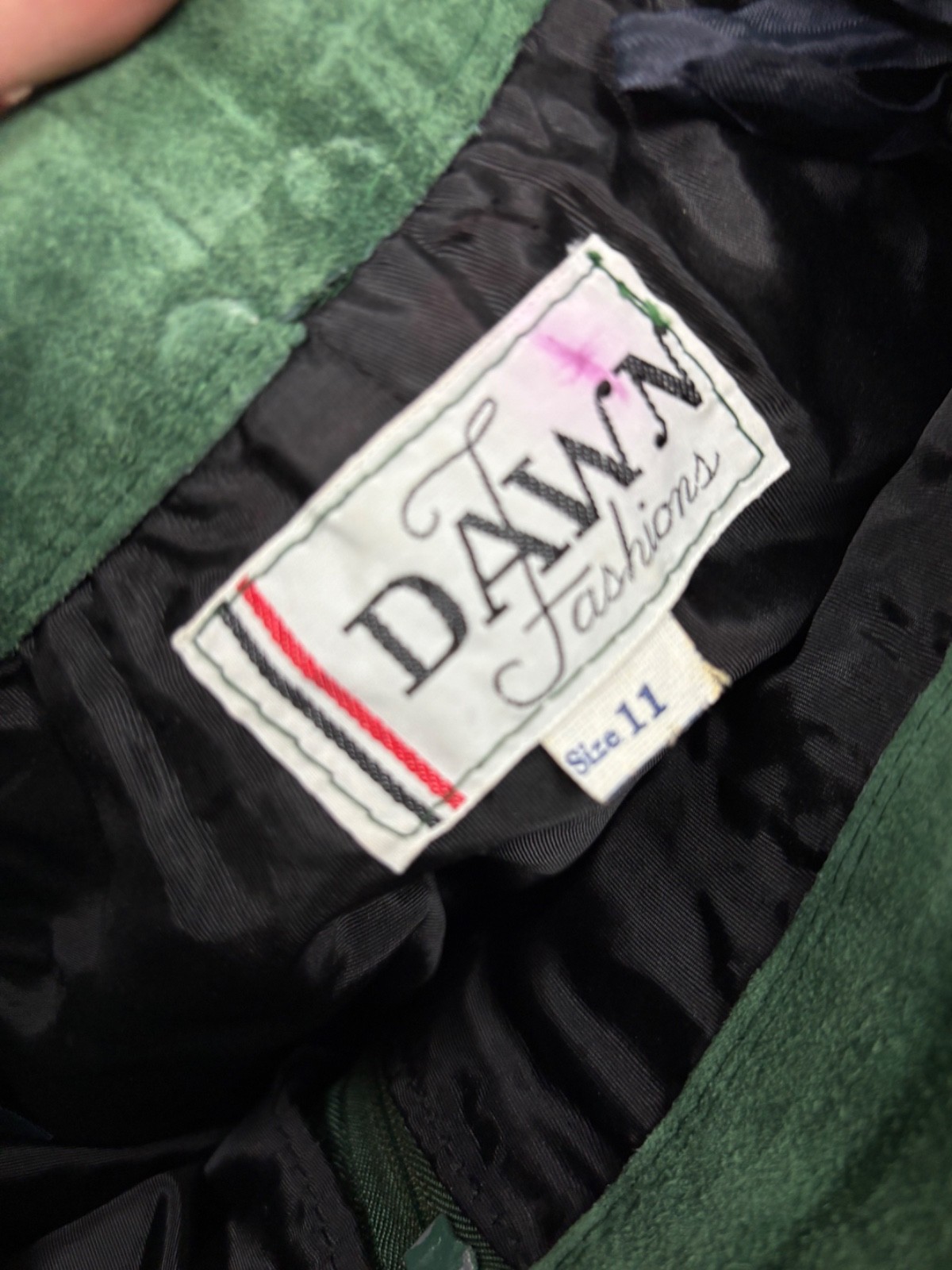 Vintage green suede skirt and blazer suit - image 8