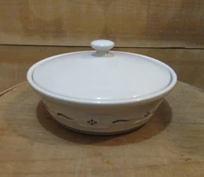 1 Longaberger Woven Traditions 1Qt. Blue Trimmed Covered Casserole. 8⅜"W x 2¼"D