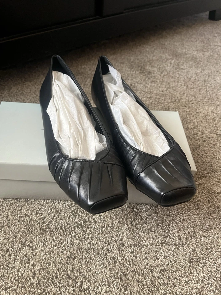 Jessica Simpson 平底鞋全新 8 码 — 第 3/4 张图片