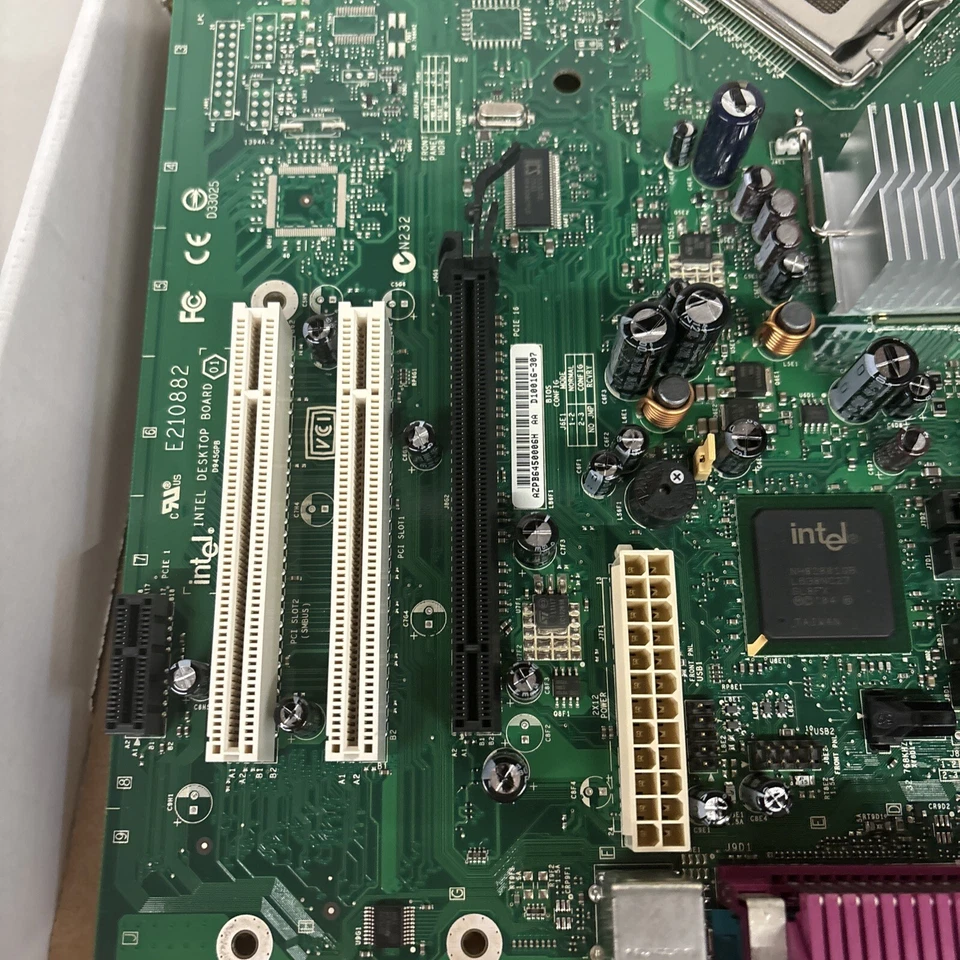 Intel d945gczl OEM Motherboard Intel Processors Classic Series Micro BTX - Image 2 of 4