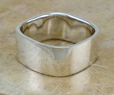 HIGH POLISH .925 STERLING SILVER 9mm SQUARE BAND RING size 7 style r3032