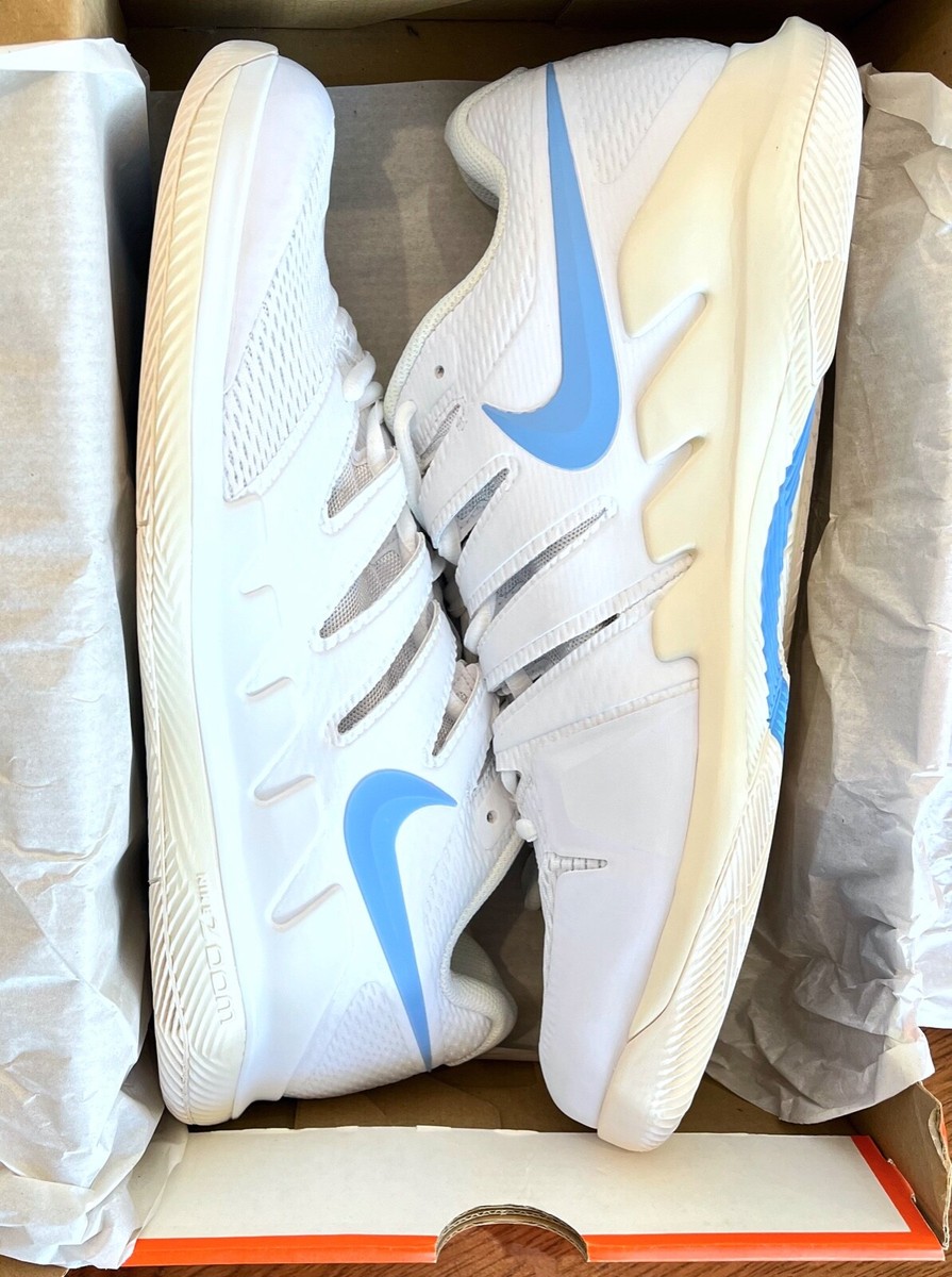 Nike Roger Federer RF 2018 Wimbledon Zoom Vapor X Uniqlo Nike Roger Federer RF 2018 Wimbledon Zoom Vapor X Uniqlo