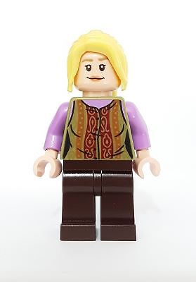LEGO Ideas Friends Phoebe Buffay Minifigure from 21319