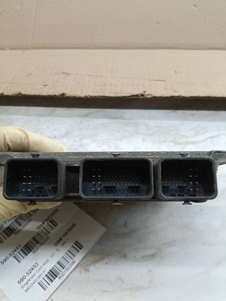 Used Engine Control Module (ECM) fits: 2010 Nissan Versa Electronic Control Modu - Image 4 of 4