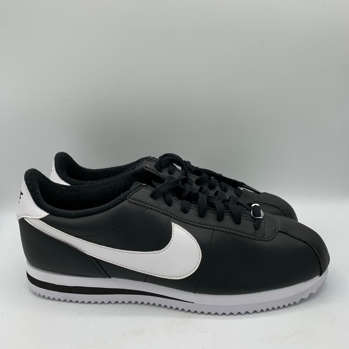 Nike Cortez Basic Leather Shoes Mens Size 10.5 Black White OG 2018