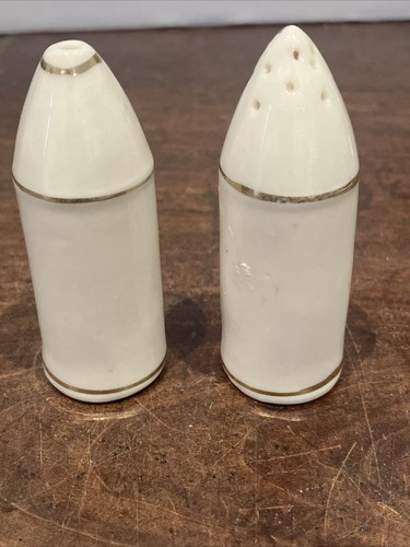 2 X WW1 British Crested China Models of Artillery Shells with WHITCHURCH Crest - Picture 3 of 5