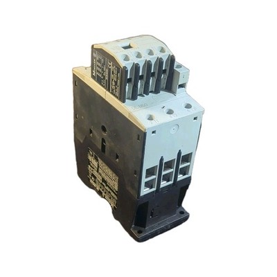 Moeller DIL M(C)50 NEMA Contactor 3-Pole 65A 120-250V Panel Mount 40HP