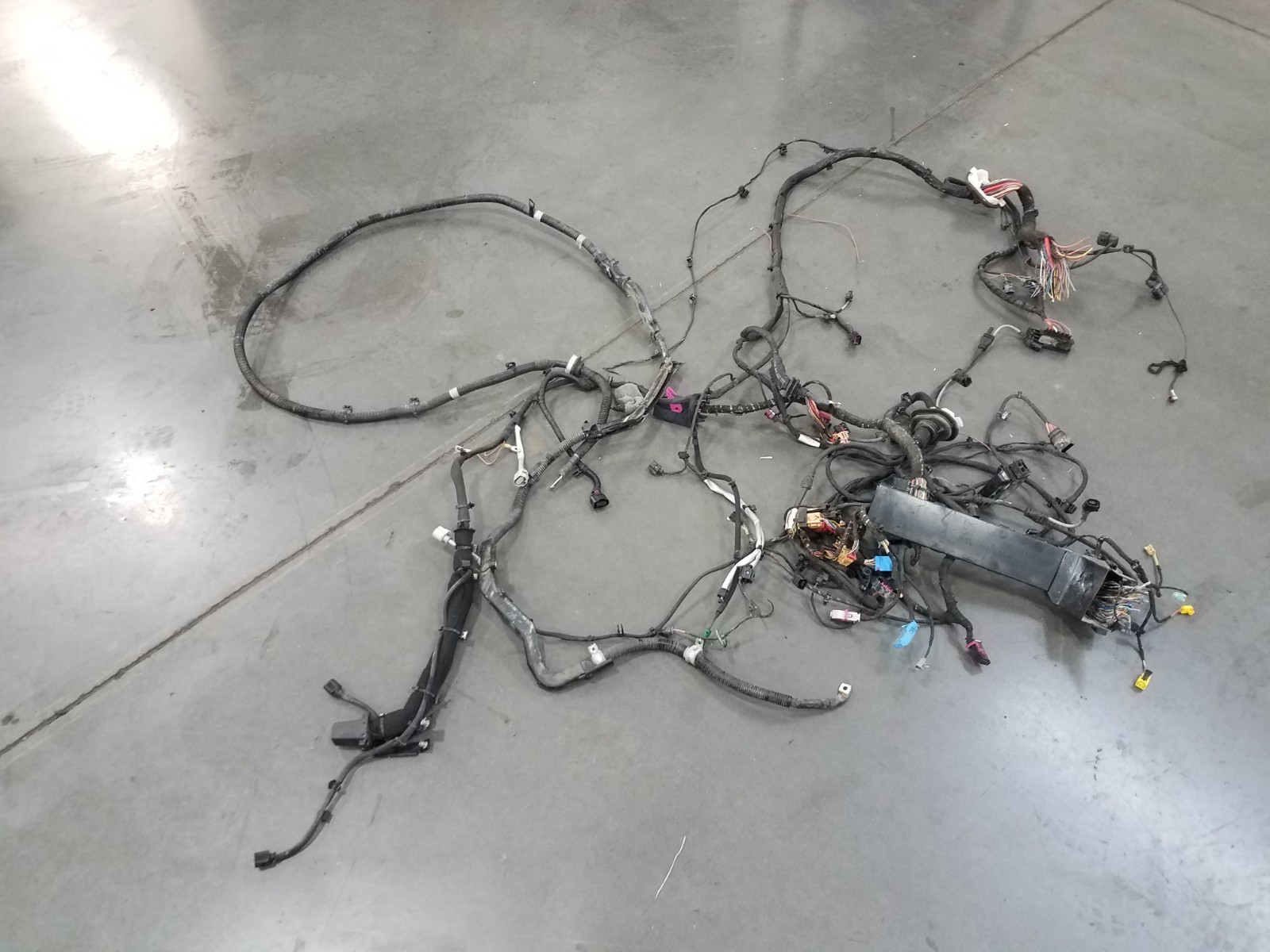 2017 Audi R8 V10 Plus Spyder Chassis Wiring Harness - CUT #4720 CA2