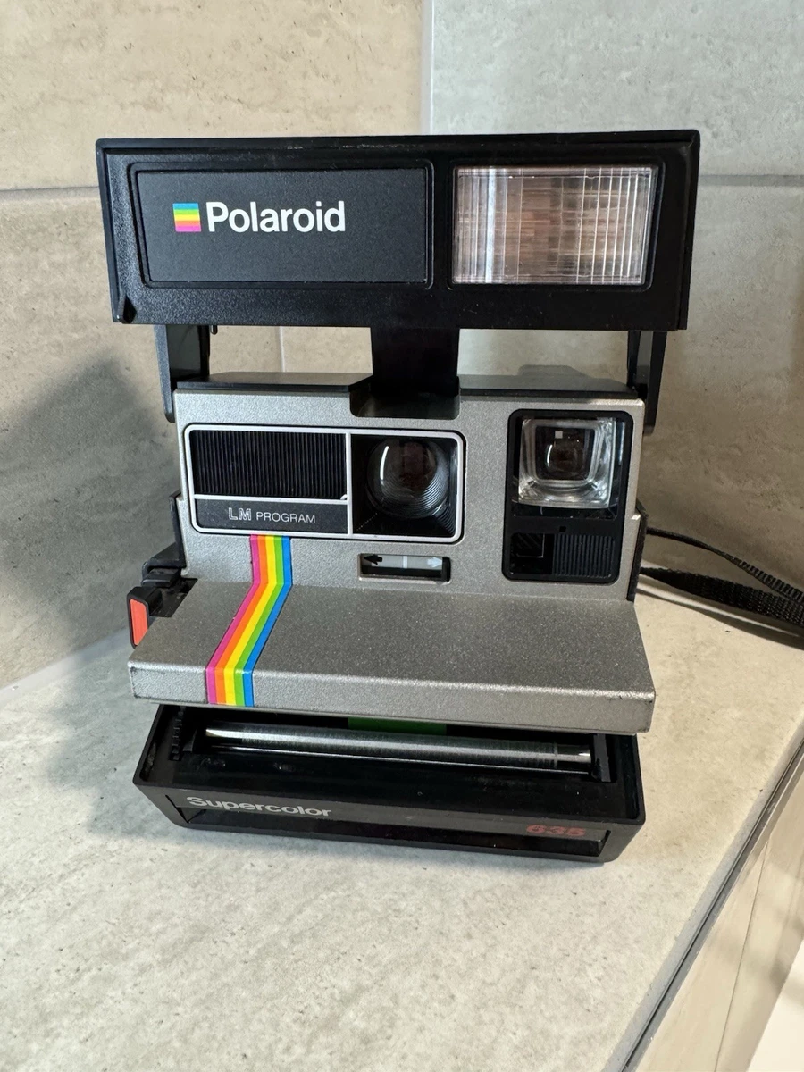 Le Polaroid Supercolor (LM) 635L' Atelier de Jean-Pascal, passionné de photographie et de peinture
