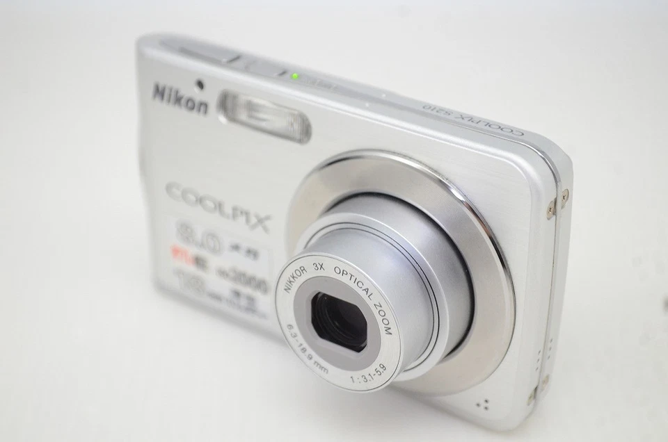 [Mint] Nikon COOLPIX S210 8.0MP Compact Digital Camera Silver #251202i - Image 2 of 4