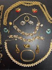 MIXED LOT OF TRIFARI ,(17) GOLDTONE SET,PEARLS,ENAMEL, CLIP-ONS, STICKPINS — photo 1
