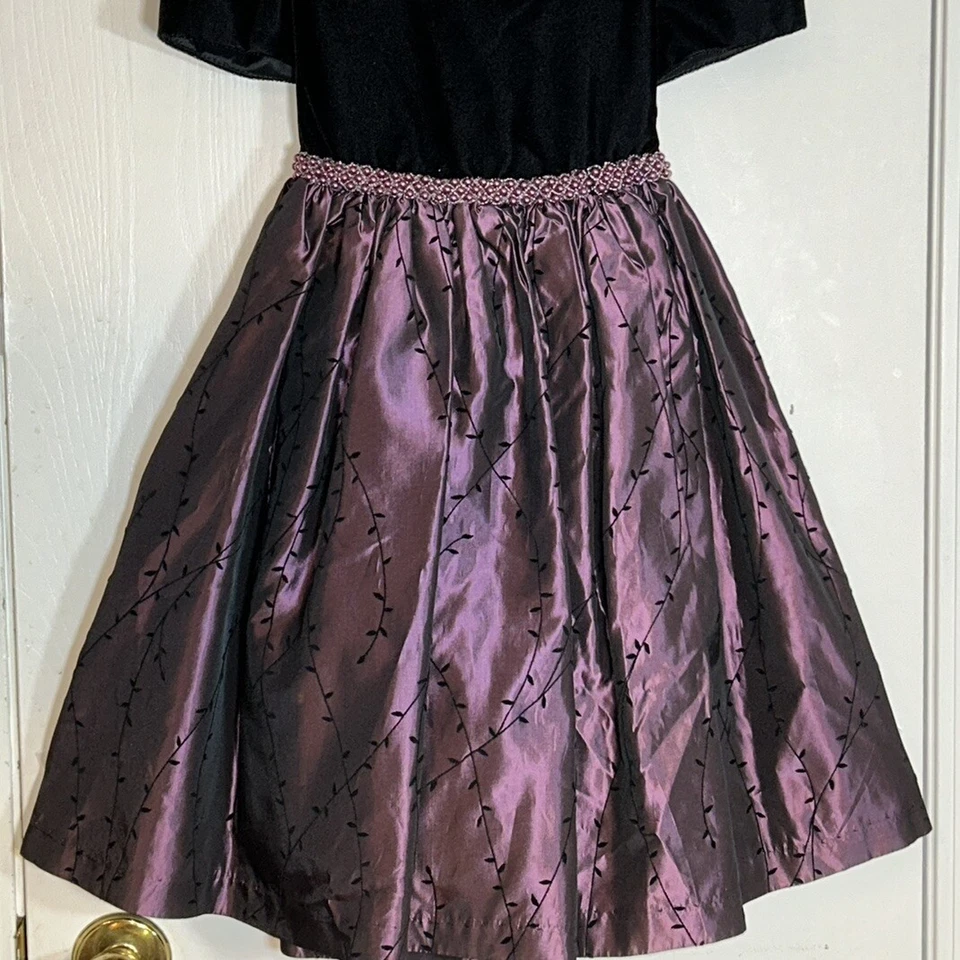 Sara Lene Girl Sz 4 Dress Short Sleeve Black Velvet Top Bead Waist Purple Skirt - Image 4 of 4