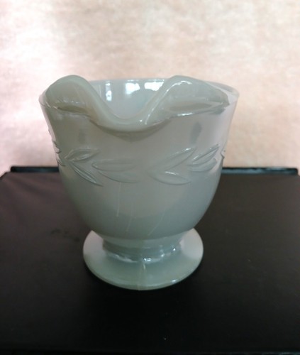 De colección Fire-King Horno Ware Crema Laurel Hoja RARO COLOR GRIS REDUCIDO - Imagen 3 de 7