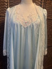 VTG Lorraine nightgown lace embroidery side slits  matching Robe small USA NWT