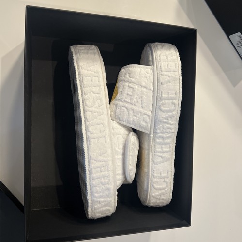475 $ weiße Versace Medusakopf Stoff Plateau Hausschuhe Größe 45 - Bild 7 von 11
