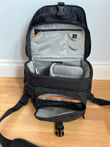 Lowepro Nova 180 AW Shoulder Camera Bag Black Excellent Condition - Picture 4 of 5
