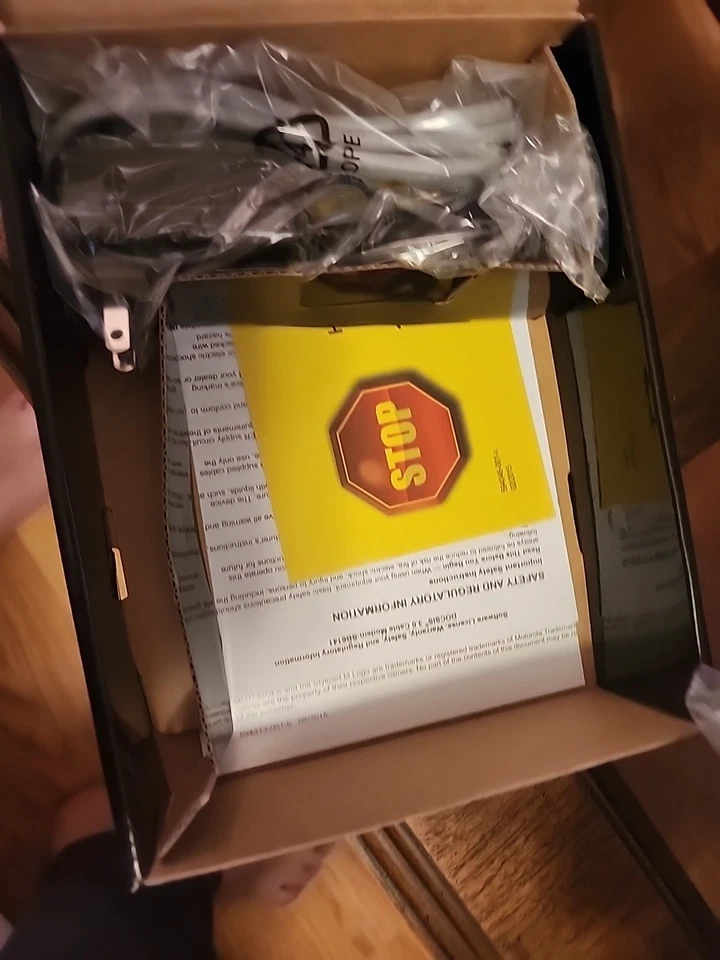 Motorola Arris Surfboard Modem SB6141 White DOCSIS 3.0 400 Series 581902-022-00 - Image 3 of 4