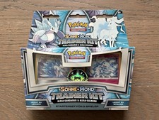 Pokémon Karten Sonne & Mond Trainer Kit (Neu)