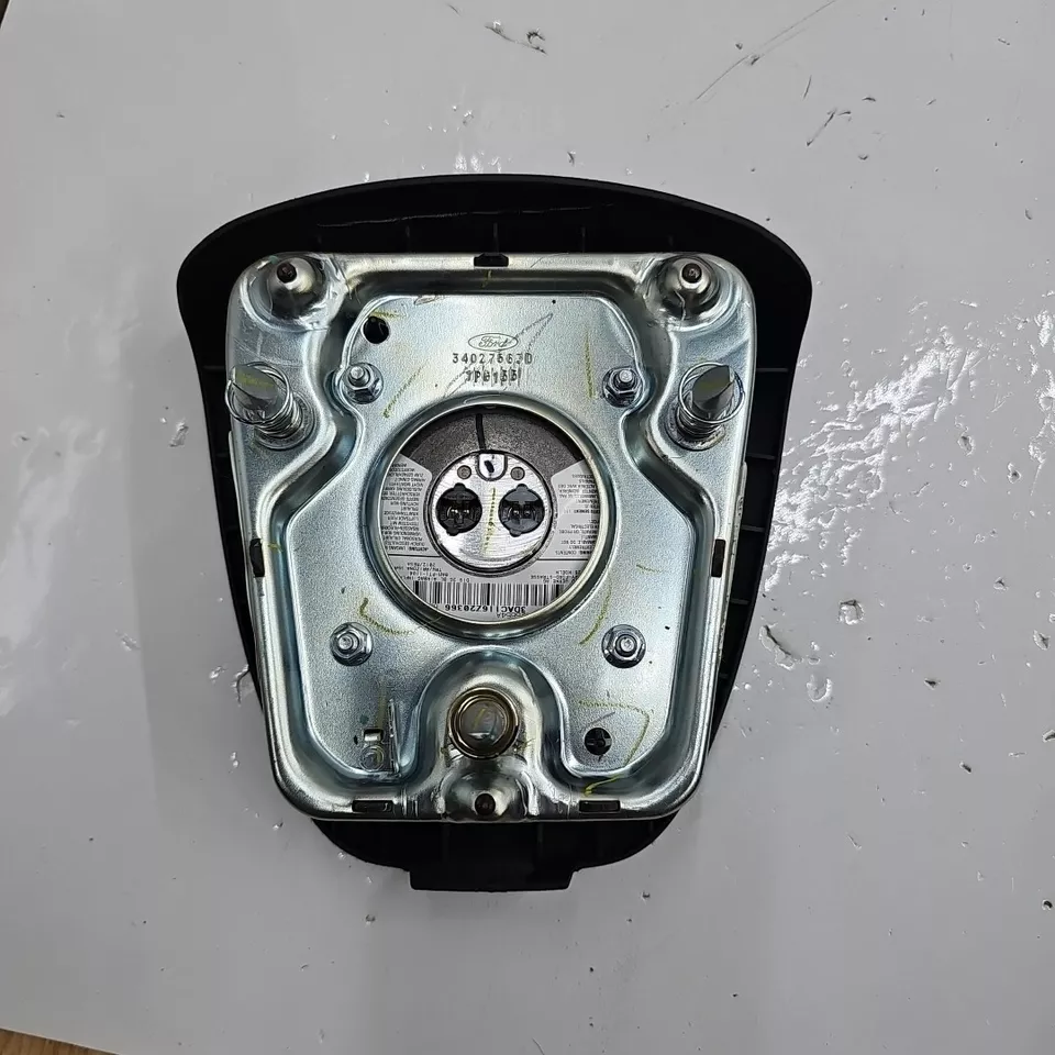 2011-2019 Ford Fiesta Driver Left Steering Wheel Black OEM - Image 2 of 3