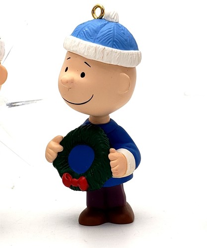 Ornamenti Hallmark Snoopy Christmas Charlie Brown Lucy & Linus 50° anniversario - Foto 6 di 12