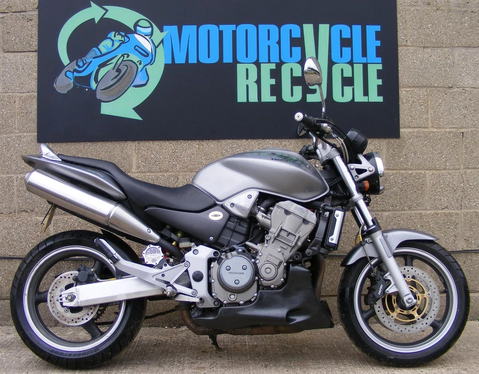 Honda CB 900 F Hornet Radiator Side Guards 2002 to 2006 CB900F 919 B133 - Изображение 3 из 4