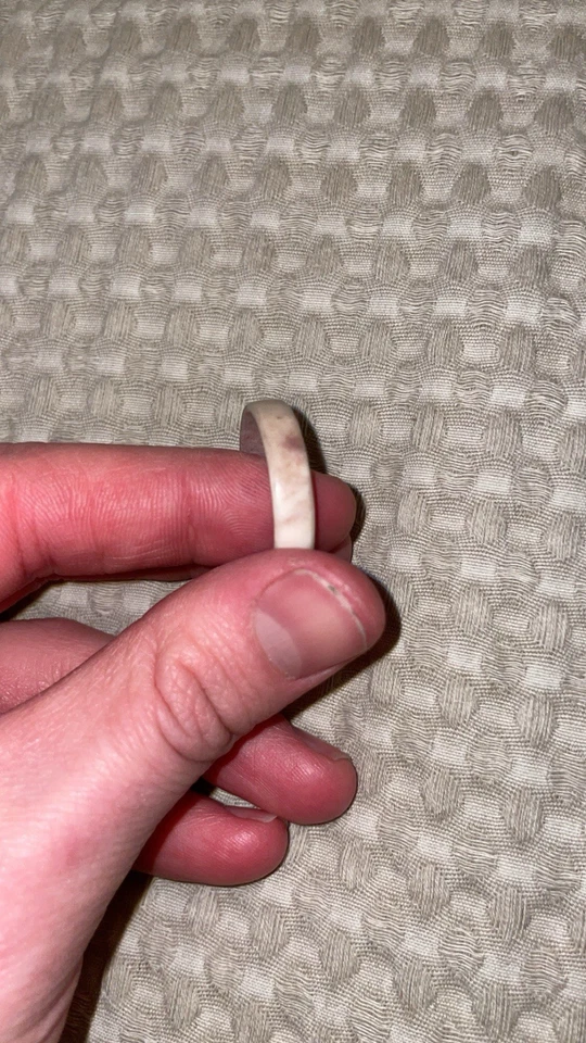 Anillo de cuerno de ciervo hecho a mano para clientes, disponible en cualquier tamaño y cualquier preferencia Foto 2 de 4